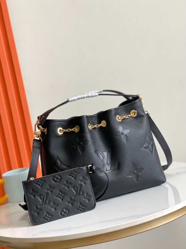 a1722672387301_1754 (1) LV Bundle handbag is Monogram Empreinte
