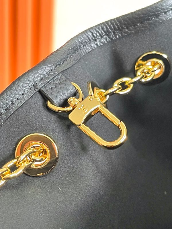 a1722672392417_7478 LV Bundle handbag is Monogram Empreinte