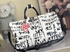 a1756963138900_0180 Keepall Bandoulière 50