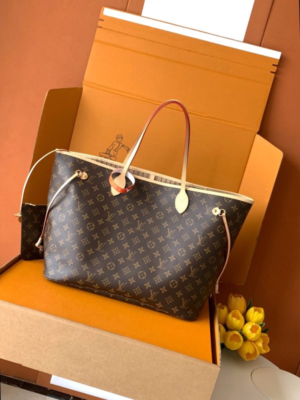 cmp_i1765590087392_5941_0_0 Old flower red 🎀🎀 Classic shopping bag large size 💋💋 Louis Vuitton's new Neverfull
