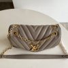 i1628427879_514_6 LV New Wave Chain Bag