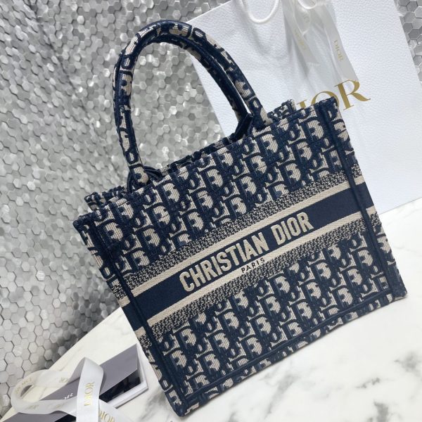 i1646120607_8966_1 This Book Tote handbag was designed by Maria Grazia Chiuri, Creative Director of Dr Women's Wear