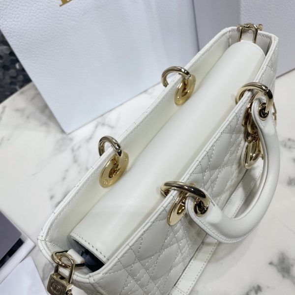 This Lady D-Joy handbag embodies Dr.'s profound insight into elegance and beauty