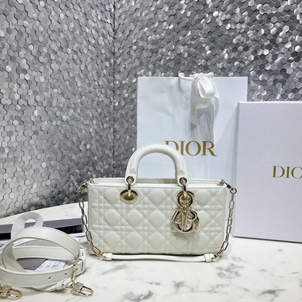 This Lady D-Joy handbag embodies Dr.'s profound insight into elegance and beauty