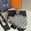 i1653627316_4508_1 This saddle bag reinterprets the classic style with Dior grey canvas, adorned with CD Diamond pattern, inspired by Dior archives