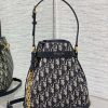 i1686463544_4216_2 The latest C'est series of brick cabinets is elegant and classic, with blue Oblique floral fabric and a unique bucket bag shape