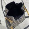i1686463544_4959_7 The latest C'est series of brick cabinets is elegant and classic, with blue Oblique floral fabric and a unique bucket bag shape