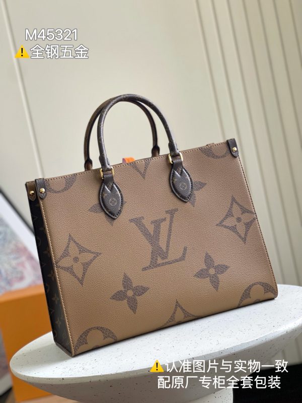 i1695491705_3123_2 Onthego Medium Handbag