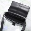 i1700328551_7909_7 This Dior Hit the Road handbag, paired with shoulder straps,