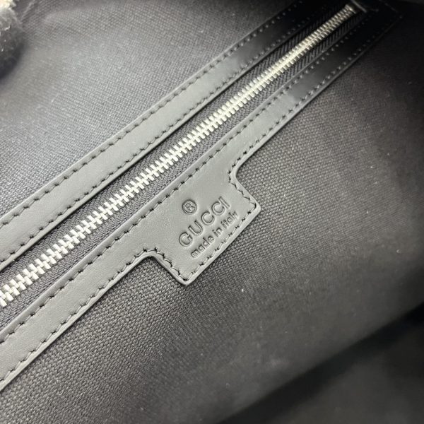 i1719418622_1025_5 New GG travel bag. Classic GG Supreme canvas is known for its soft and stretchy texture
