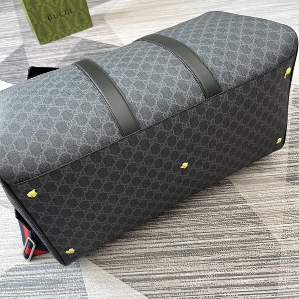 i1719418622_3905_3 New GG travel bag. Classic GG Supreme canvas is known for its soft and stretchy texture