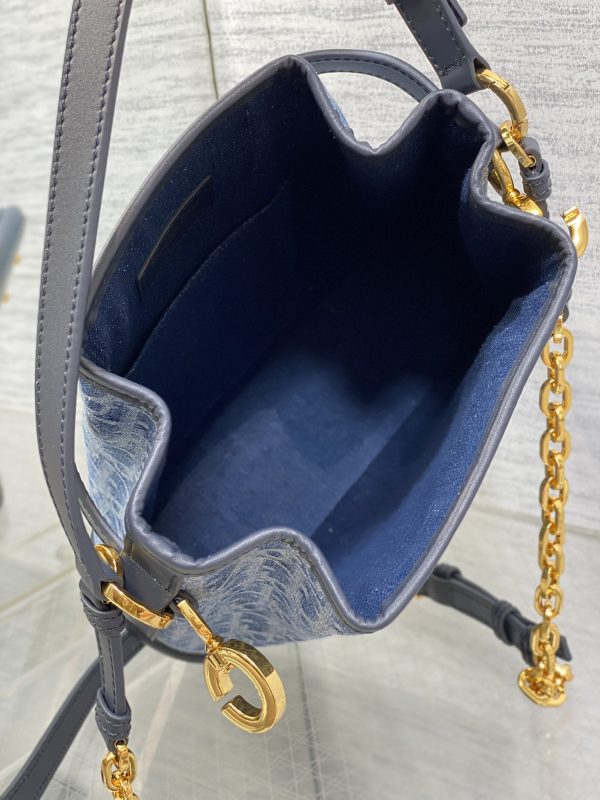 i1719934302_5328_8 Large bucket bag ‼️ The C'est denim series reinterprets classic letter patterns with irregular stone wash effects