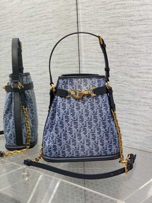 i1719934302_7203_7 Large bucket bag ‼️ The C'est denim series reinterprets classic letter patterns with irregular stone wash effects