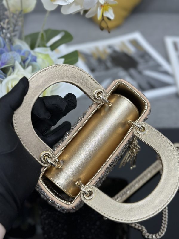 i1720170015_2456_6 ❤️❤️ Lady Dior's three grid embroidered bead diamond gold, with lamb tendon inside, is carefully crafted with 27 different sizes of bead diamonds