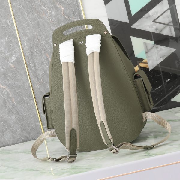 i1720433510_6348_3 This large Gallop backpack features a stylish original design that highlights the classic saddle style logo