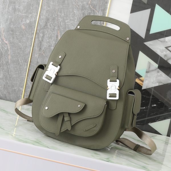 i1720433525_795_0 This large Gallop backpack features a stylish original design that highlights the classic saddle style logo