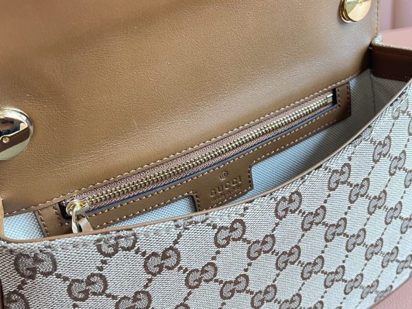 i1726321283_2568_7 The new G brand logo will be refreshed and interpreted in bags through different techniques every season