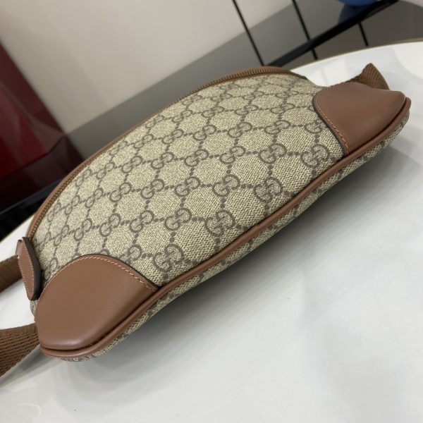 i1736942829_5995_0 The all-new GG Emblem series of men's travel items reinterpret the brand's timeless elegance and exquisite craftsmanship