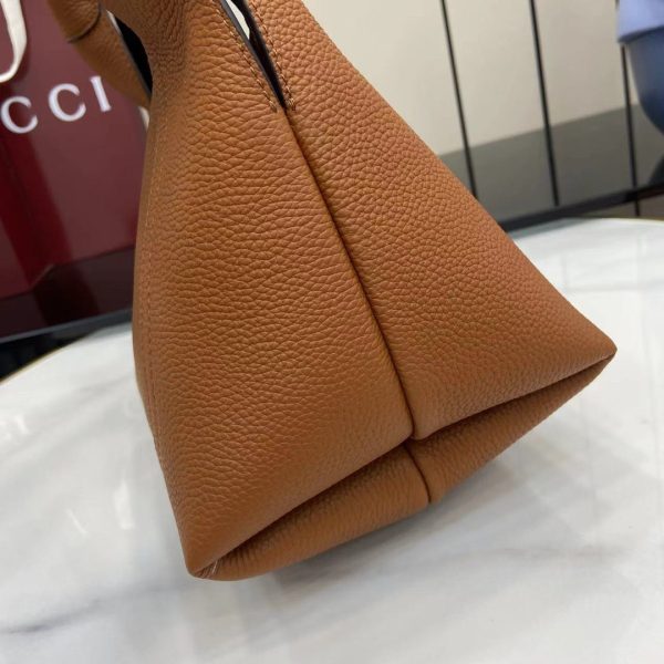 i1744525418594_6679_0_6 Gucci Softbit Series Shoulder Craftsmanship Incorporates Large Half Horseneck Buckle Design, Brand Classic Equestrian Style