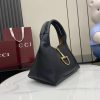 i1744525545554_6021_0_1 Gucci Softbit Series Shoulder Craftsmanship Incorporates Large Half Horseneck Buckle Design, Brand Classic Equestrian Style