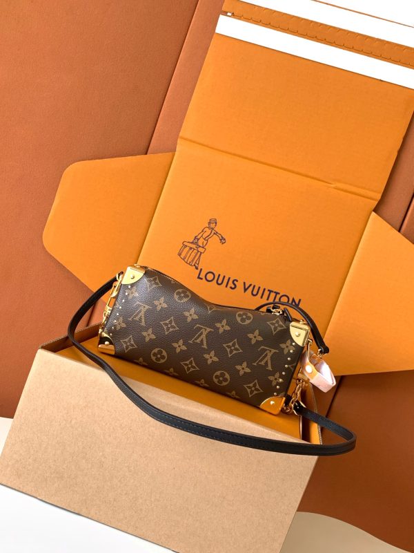 i1745817181_3911_5 SlimTrunk handbag