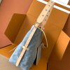i1748591901_2462_6 CARRYALL Medium Handbag