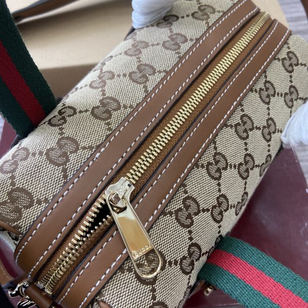 i1758362496991_155_0_6 The inspiration for the GG mini handbag comes from the styling of Gucci's iconic travel bag