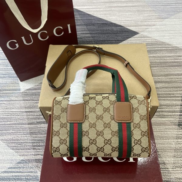 i1758362498856_171_0_1 The inspiration for the GG mini handbag comes from the styling of Gucci's iconic travel bag