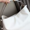 The Gucci Beatrix handbag series is crafted with black cowhide material and is meticulously crafted