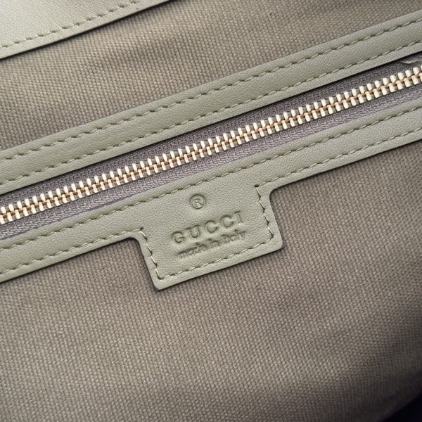 The Gucci Beatrix handbag series is crafted with black cowhide material and is meticulously crafted