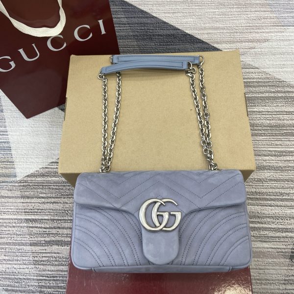 i1761120642314_6018_0_0 The GGMarmont series ingeniously integrates styling accessories and cut chain straps, selecting soft leather to create a bag shape with soft lines