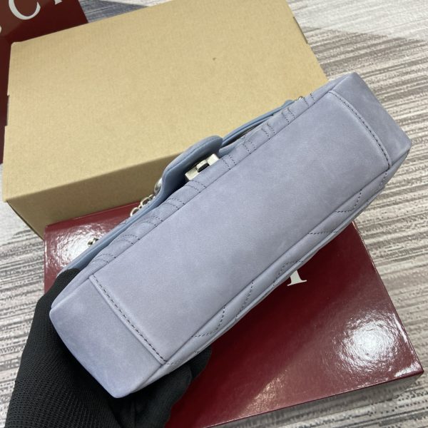 i1761120643765_6428_0_6 The GGMarmont series ingeniously integrates styling accessories and cut chain straps, selecting soft leather to create a bag shape with soft lines