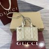 The GG Emblem series presents a variety of modern and stylish women's small leather items with ingenuity