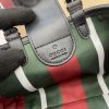 i1763104988800_8928_0_10 The GG Emblem series presents a variety of modern and stylish women's small leather items with ingenuity