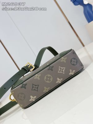 Capucines Souple large handbag reinterprets Louis Vuitton's classic design