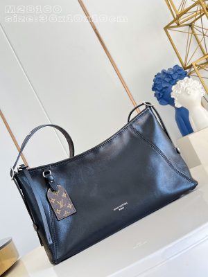 i1768191895113_7736_0_0 Carryall East West