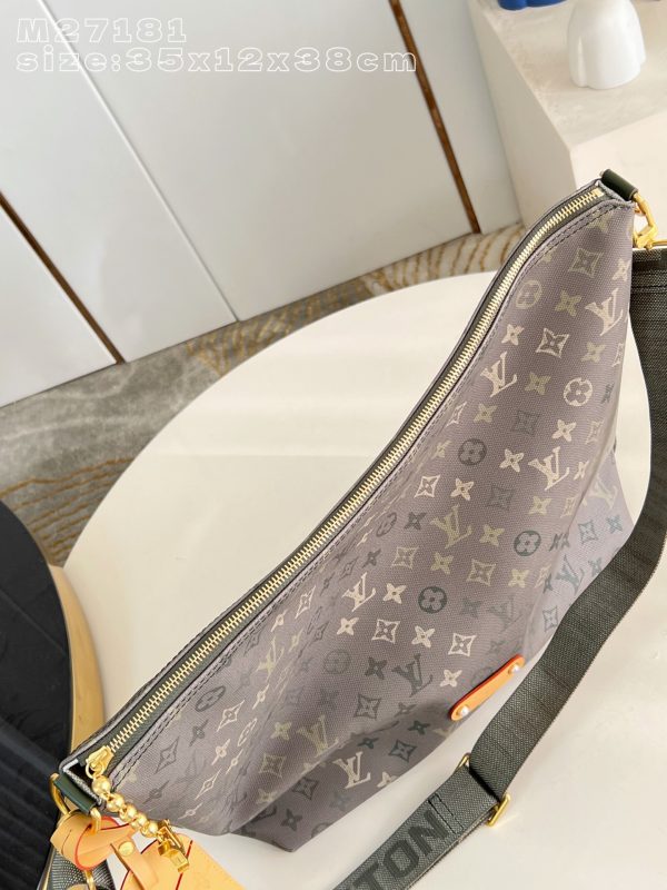 i1769659938087_2388_0_6 Vagabond Hobo handbag