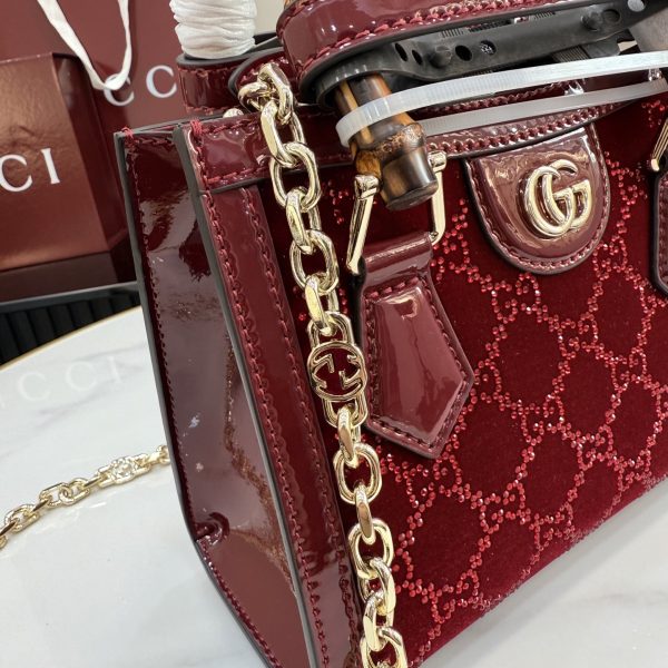 i1769761783701_373_0_11 This Gucci Diana collection bag is one of the brand's iconic collections