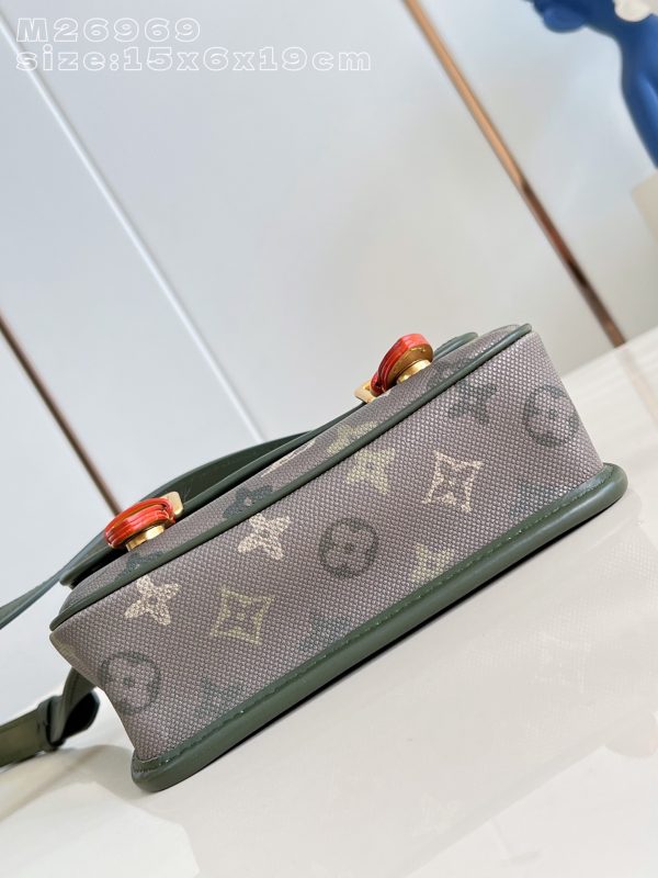 i1769923456735_3040_0_4 Monogram Surplus