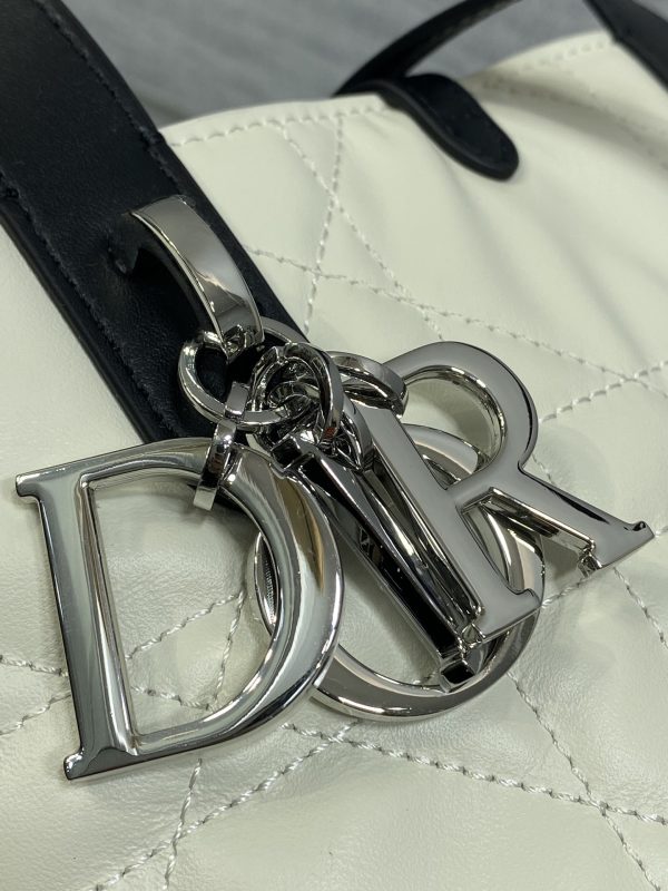 i1771856815_5958_5 Toujours vertical series silver buckle black and white color blocked small size