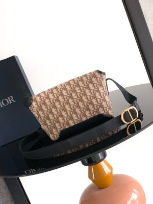 i1775341325479_9642_0_2 This Dior Jett messenger bag was created by Jonathan Anderson for his Dior debut collection