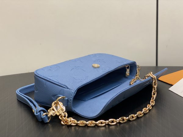 i1775506431592_5199_0_7 This Wallet on Chain Ivy handbag