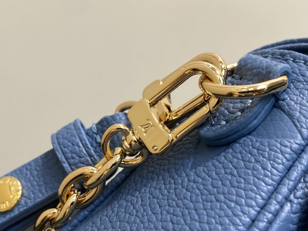 i1775506433132_0_0_5 This Wallet on Chain Ivy handbag