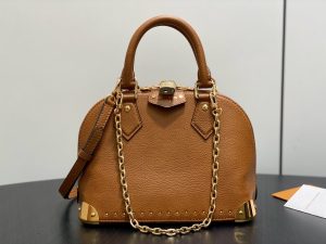 Alma Trunk BB